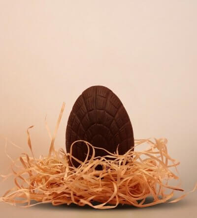 Petit œuf surprise chocolat noir